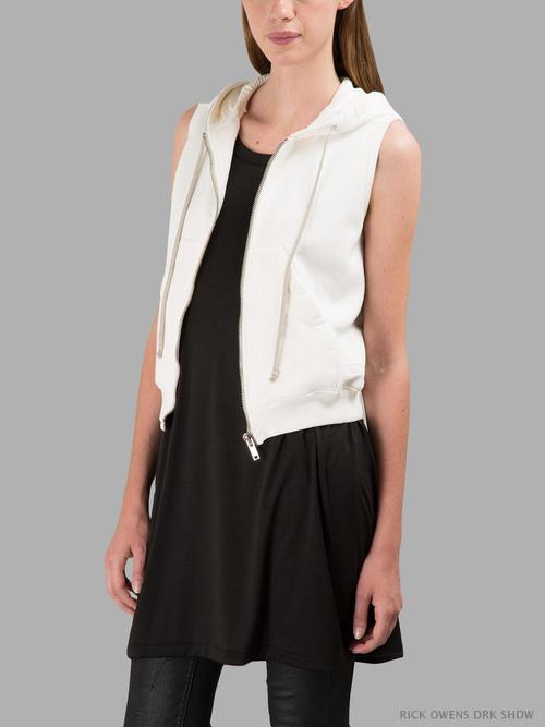 Women's sleeveless hoodie have become a popular fashion choice for women, offering a versatile and stylish option for various activities and occasions.