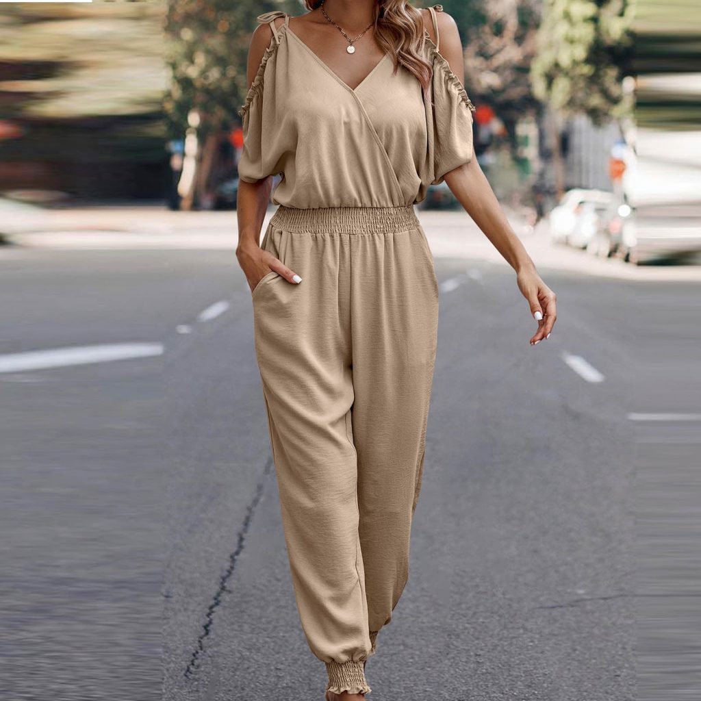 How to wear a jumpsuit casually?