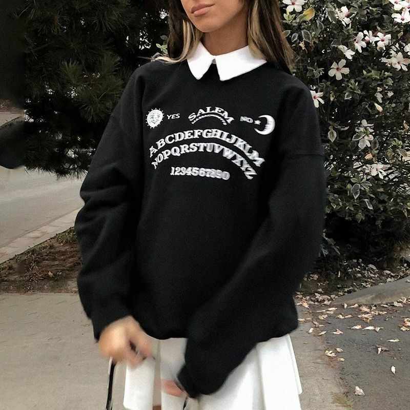 What are the good-looking styles of women’s black sweatshirt?