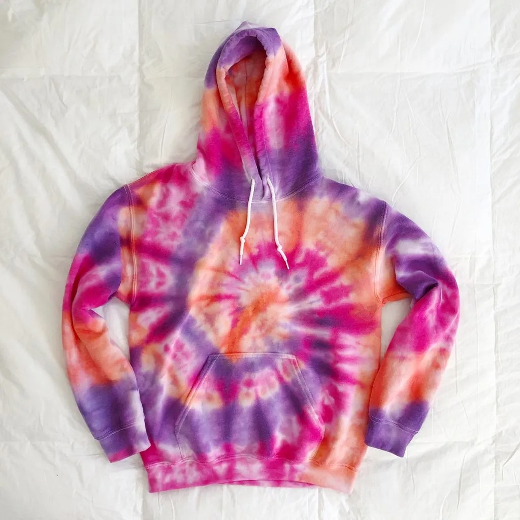 tie dye sweatshirt