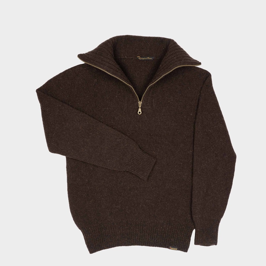 Mastering Layering with the Quarter Zip Sweatshirt