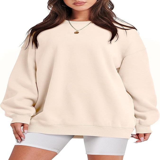 oversized crewneck sweatshirt